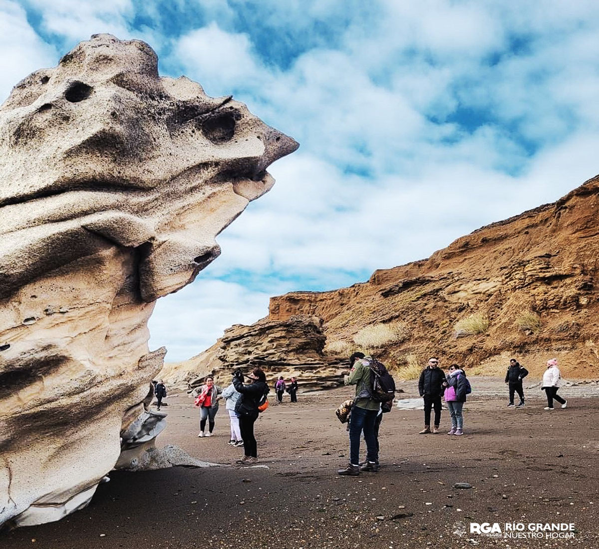 Cabo Peñas, un increíble paisaje lunar a 15 km de Río Grande